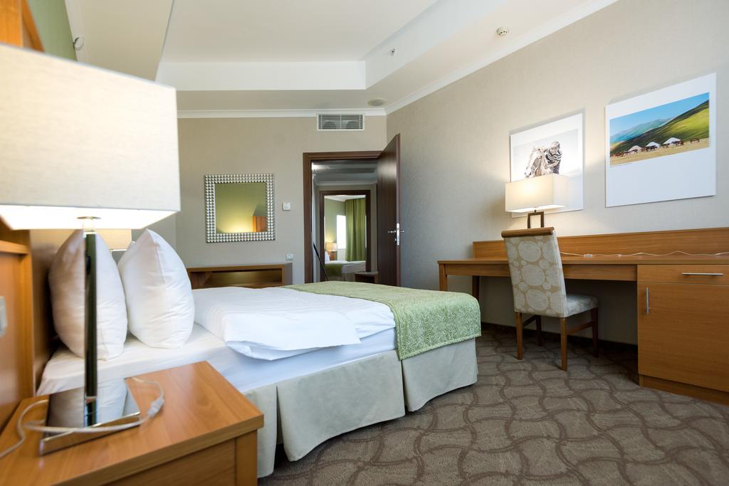 Hotel Duman อัสตานา ภายนอก รูปภาพ