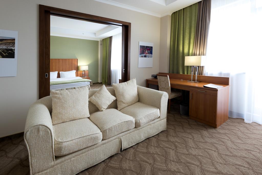 Hotel Duman อัสตานา ภายนอก รูปภาพ